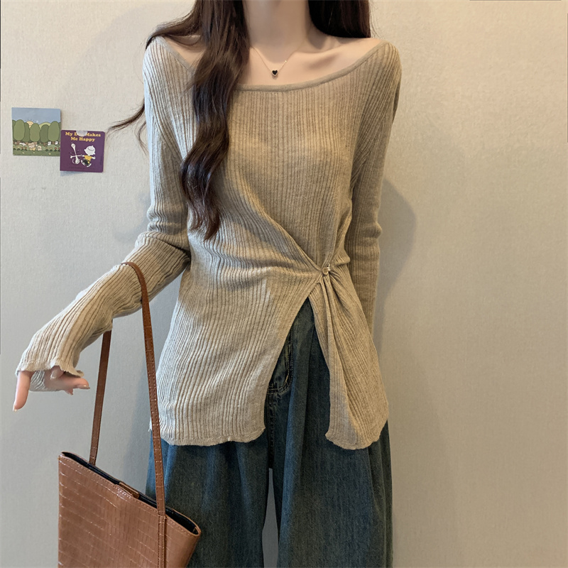 Real shot of design niche pure lust style one-shoulder sweater sexy hot girl waist waist slit top trendy