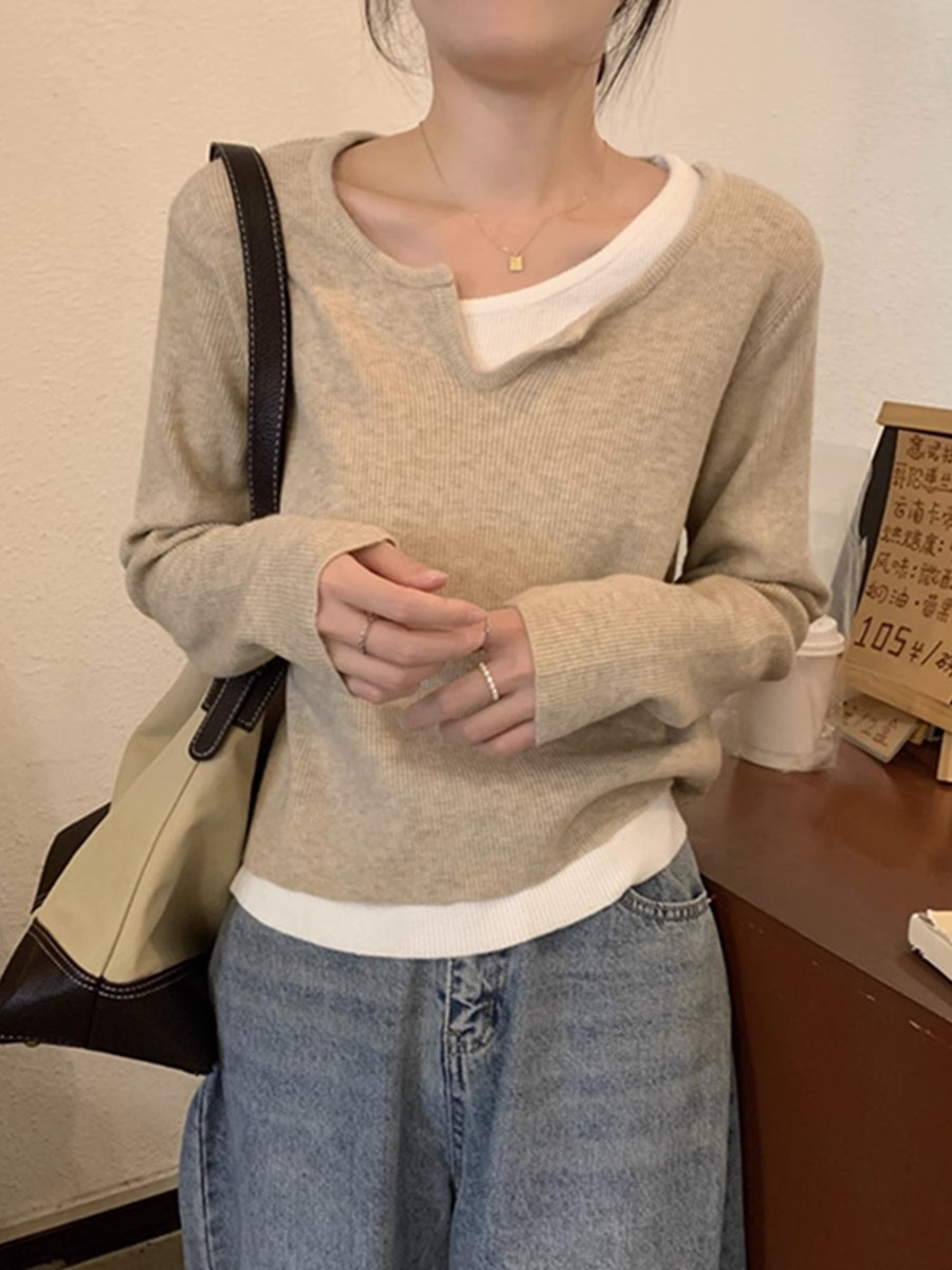 Fake two-piece knitted sweater for women, spring, autumn and winter bottoming shirt, French style exposed collarbone, chic, soft and waxy inner top