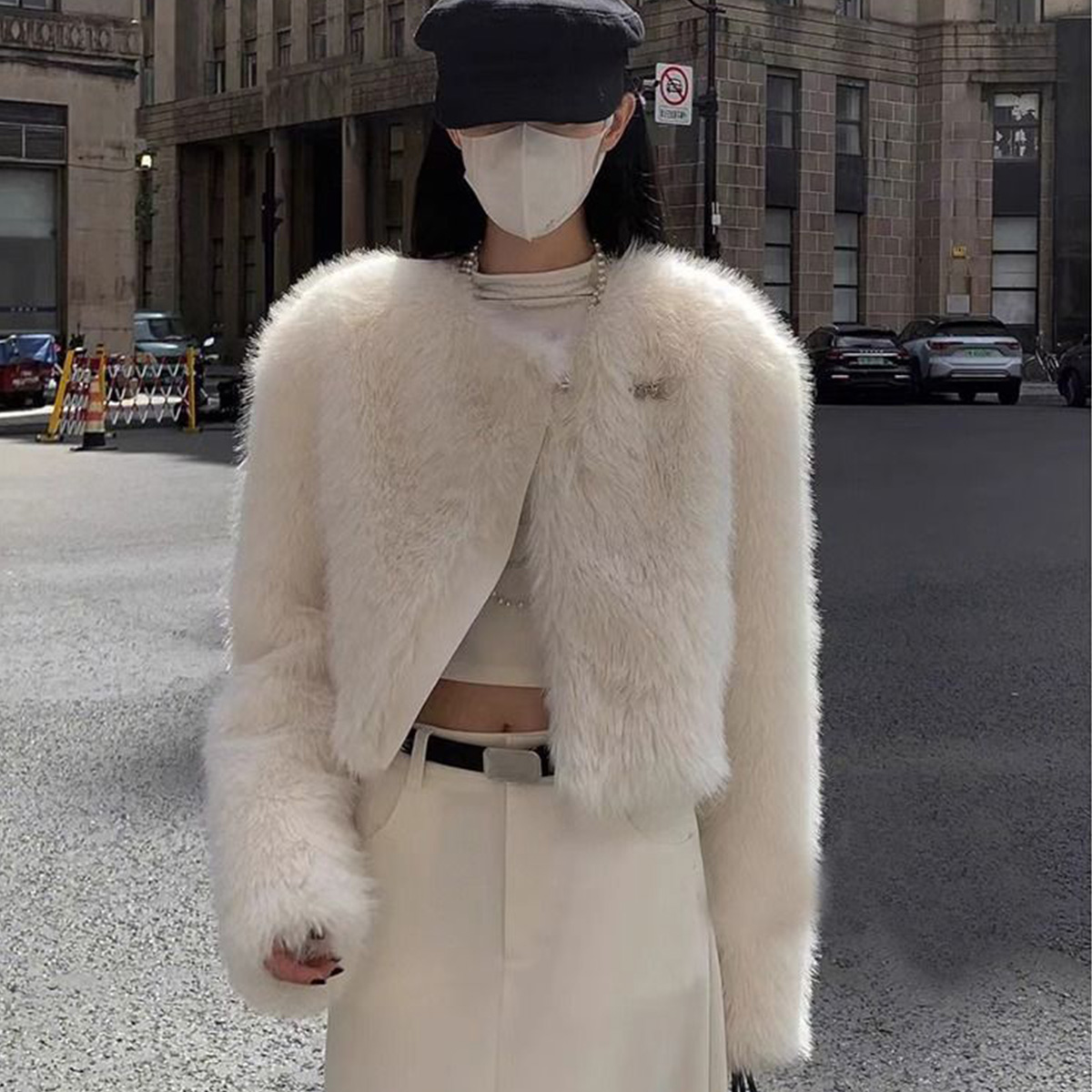 Quality Inspection Officer Picture 2023 Winter New Style Short Fur Jacket Toka Fake Fox Fur Top