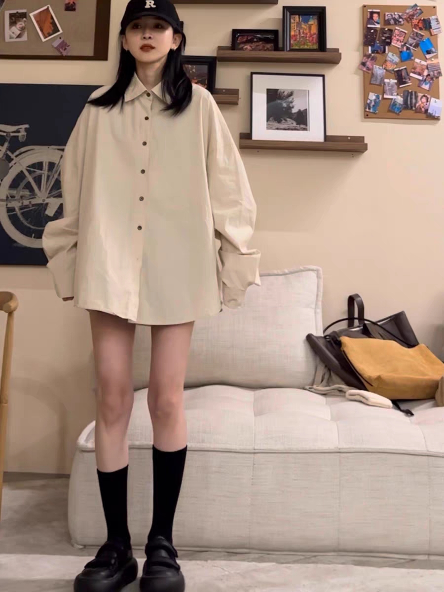 Versatile college style Japanese solid color shirt for women spring and autumn student casual retro design loose shirt trend