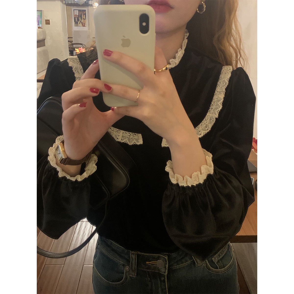 imxiang homemade French gold velvet shirt for women winter lady style lace splicing design palace style inner shirt
