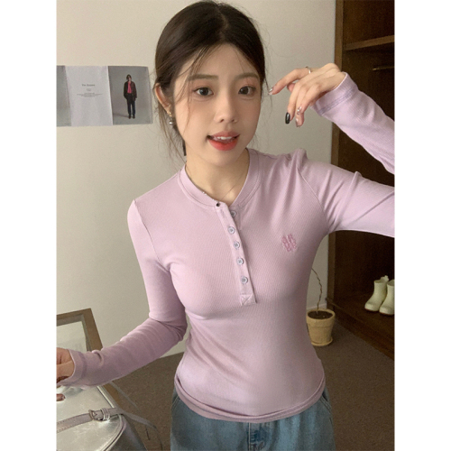 Real shot of American-style buttoned tight long-sleeved autumn and winter velvet T-shirt for hot girls, versatile slim-fitting long-sleeved bottoming shirt top