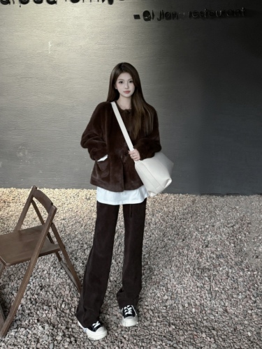 Actual shot~Winter Korean style mink thickened age-reducing fur top + wide-leg straight casual pants for women