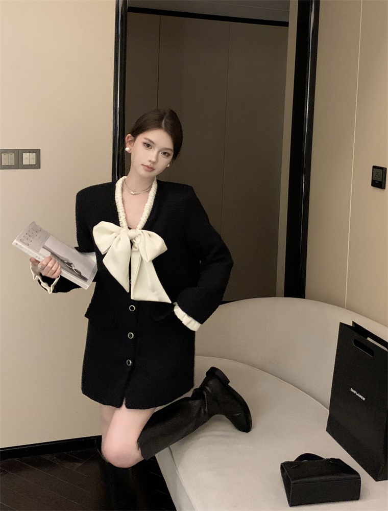 Real shot of French retro high-end small fragrant pleated lace-up bow tweed quilted woolen jacket