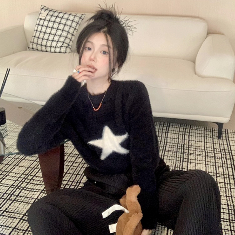 黑色短款毛衣女秋冬外穿設計感小眾星星圓領套頭軟糯毛絨絨針織衫