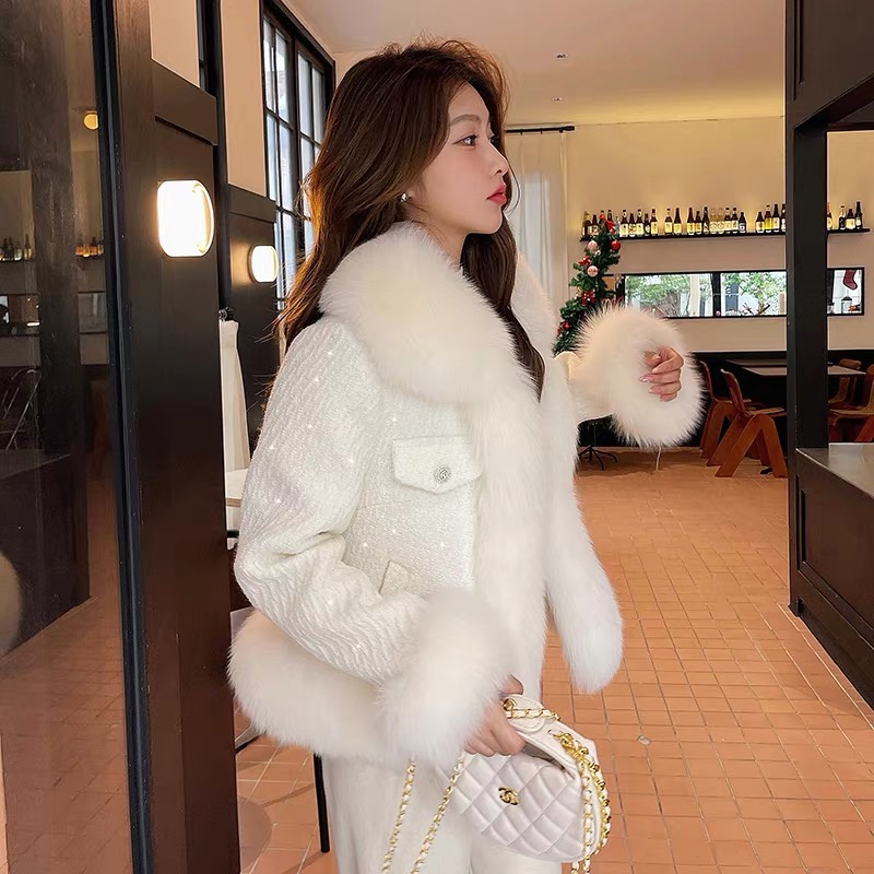 2023 white duck down national style down women's small fragrance environmentally friendly fox fur coat thickened fur short plush