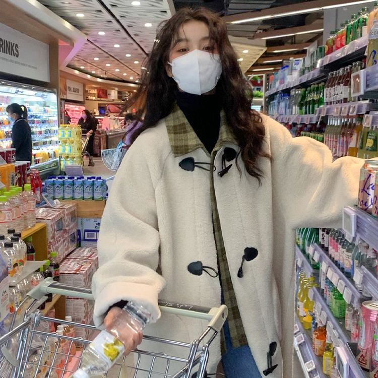 Autumn and winter new mid-length coat Korean style fake two-piece plaid splicing age-reducing horn buckle lamb velvet coat for women winter