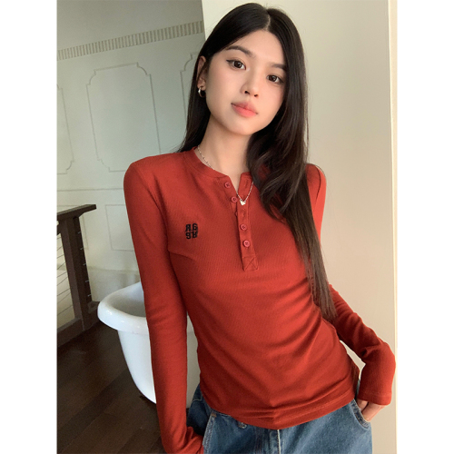 Real shot of American-style buttoned tight long-sleeved autumn and winter velvet T-shirt for hot girls, versatile slim-fitting long-sleeved bottoming shirt top