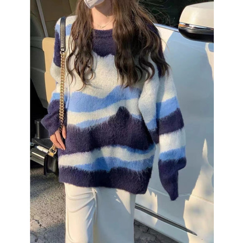 Korean version of contrasting striped sweater for women in autumn and winter with fufu and lazy design, loose and soft long-sleeved knitted top