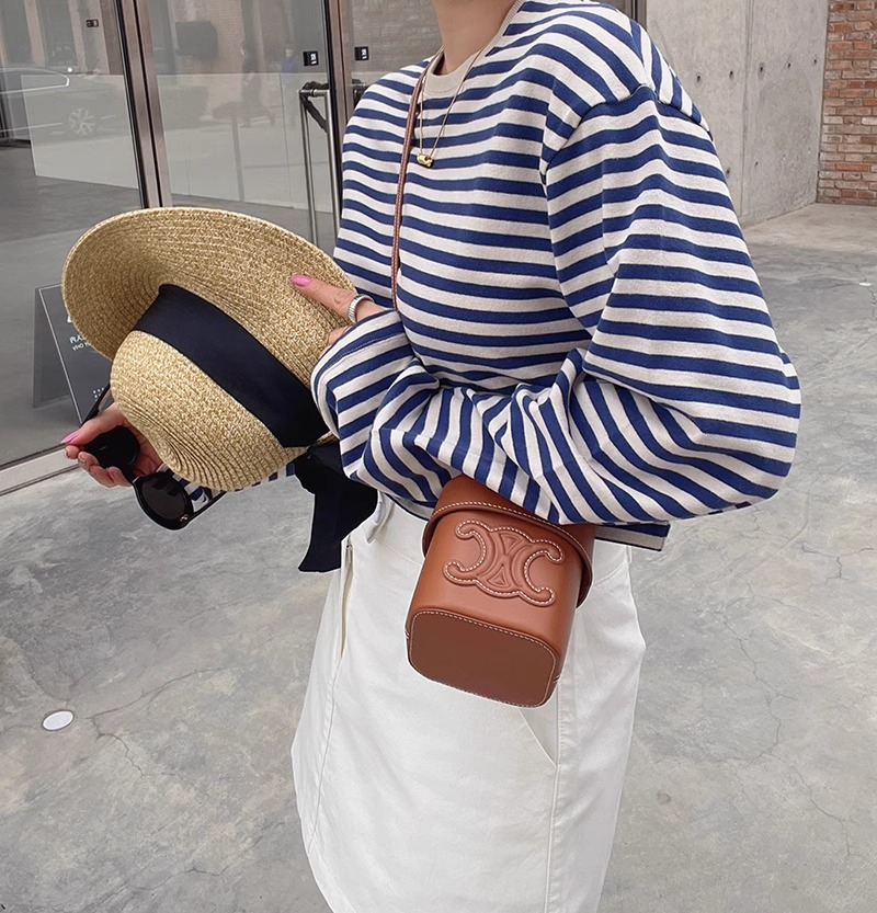 Original method of dyed woven strips 2023 American retro striped long-sleeved T-shirt *** large size spring and autumn design