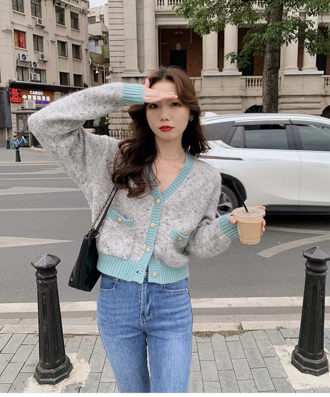 Anli Xiaoxiang style gold buckle contrasting floral yarn sweater retro sweet soft waxy lazy versatile knitted top
