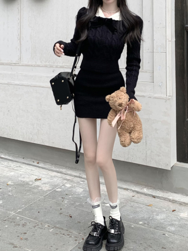 Real shot of elegant knitted sweater two-piece set with bow, contrasting color lapel short top + slimming butt-hugging skirt