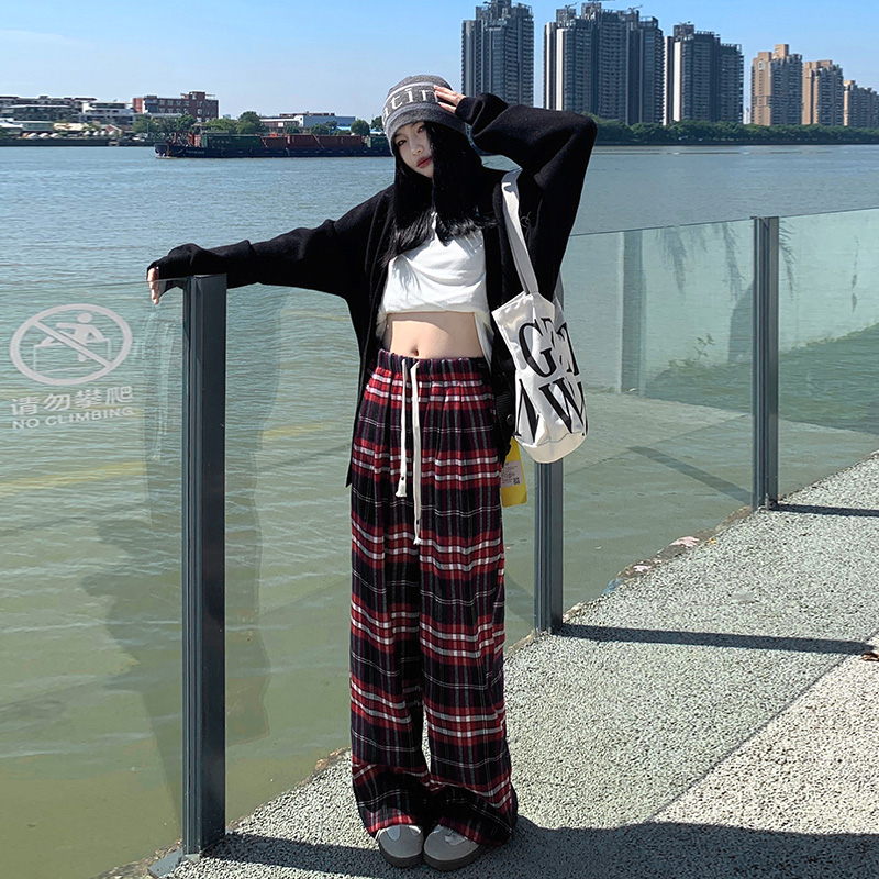 Real shot of 2023 autumn retro drawstring plaid casual pants for women new loose wide-leg floor mopping pants