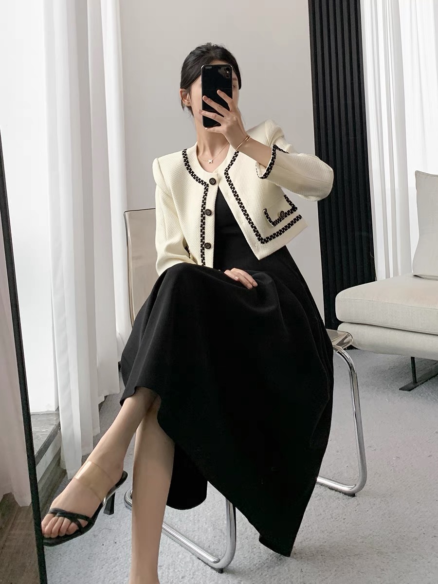 Guogejia black suspender dress for women 2023 autumn new high-end French style jacket two-piece set