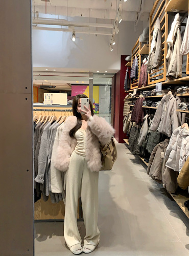 Real shot of V-neck pullover knitted inner + temperamental pink gentle hanging fox fur coat