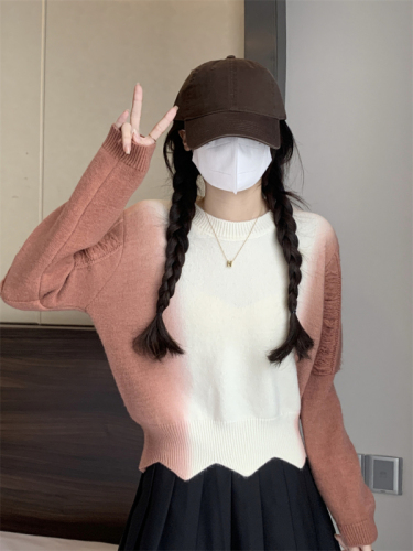 Actual shot of Korean design gradient round neck long-sleeved knitted loose and slim versatile top