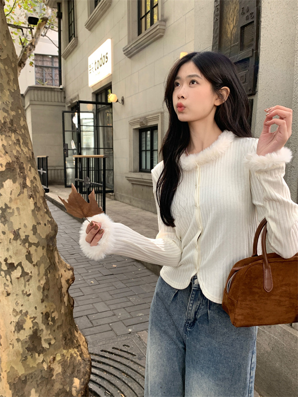 Actual shot of winter gentle furry splicing long-sleeved slimming knitted sweater bottoming top