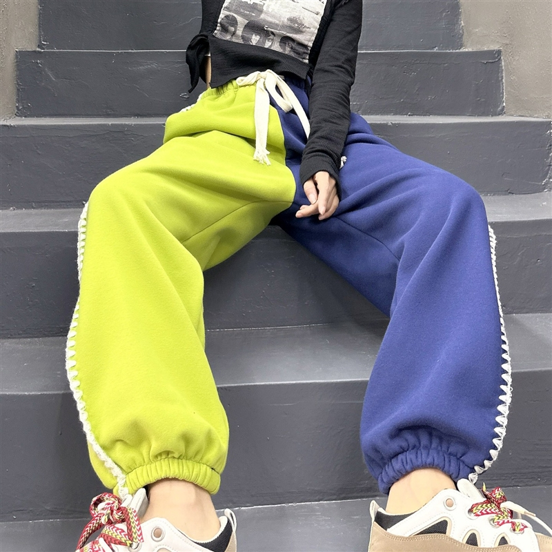 The same autumn and winter new style trendy and personalized two-color lace and velvet sweatpants