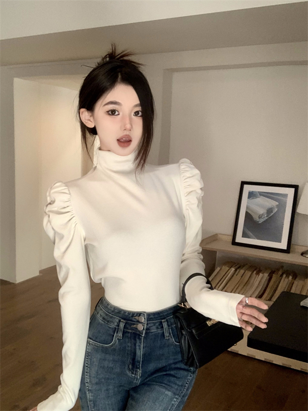 Actual shot of new autumn and winter brushed design puff sleeves slimming black inner with slim long-sleeved T-shirt top