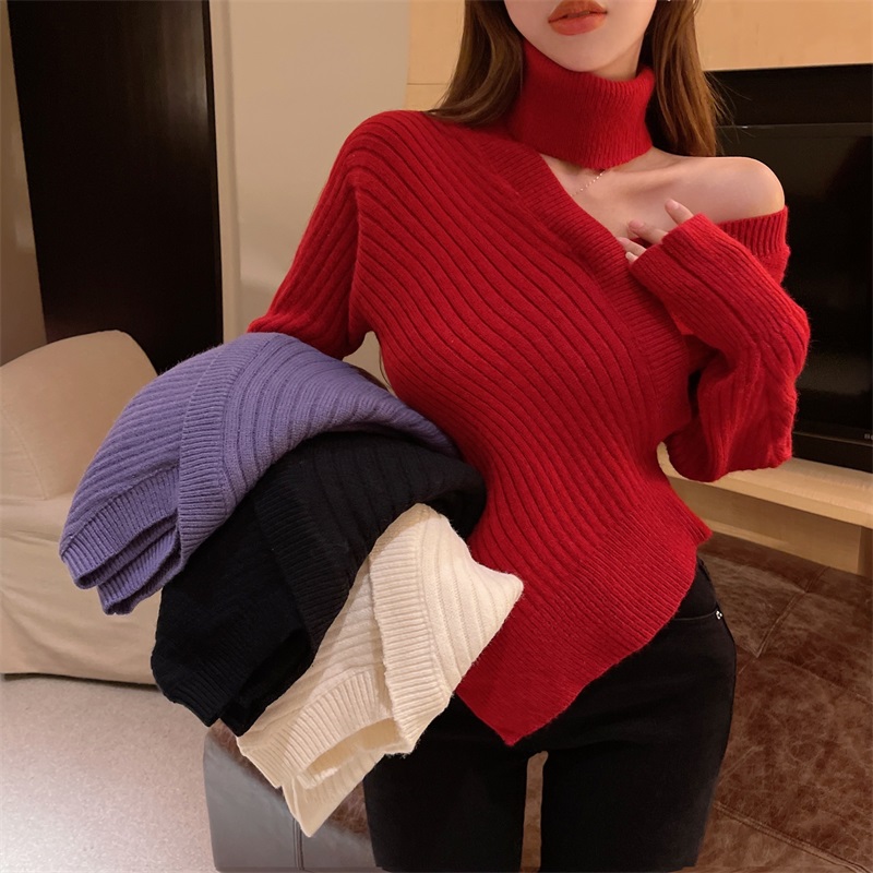 Actual shot of atmospheric neck scarf with detachable vertical pit strips for slimming, versatile anti-pilling sweater + scarf of the same color