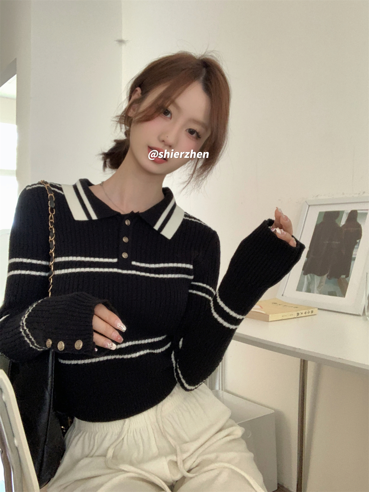 Actual shot of autumn and winter Korean version of slim-fitting retro color-blocked polo collar button-down knitted bottoming sweater