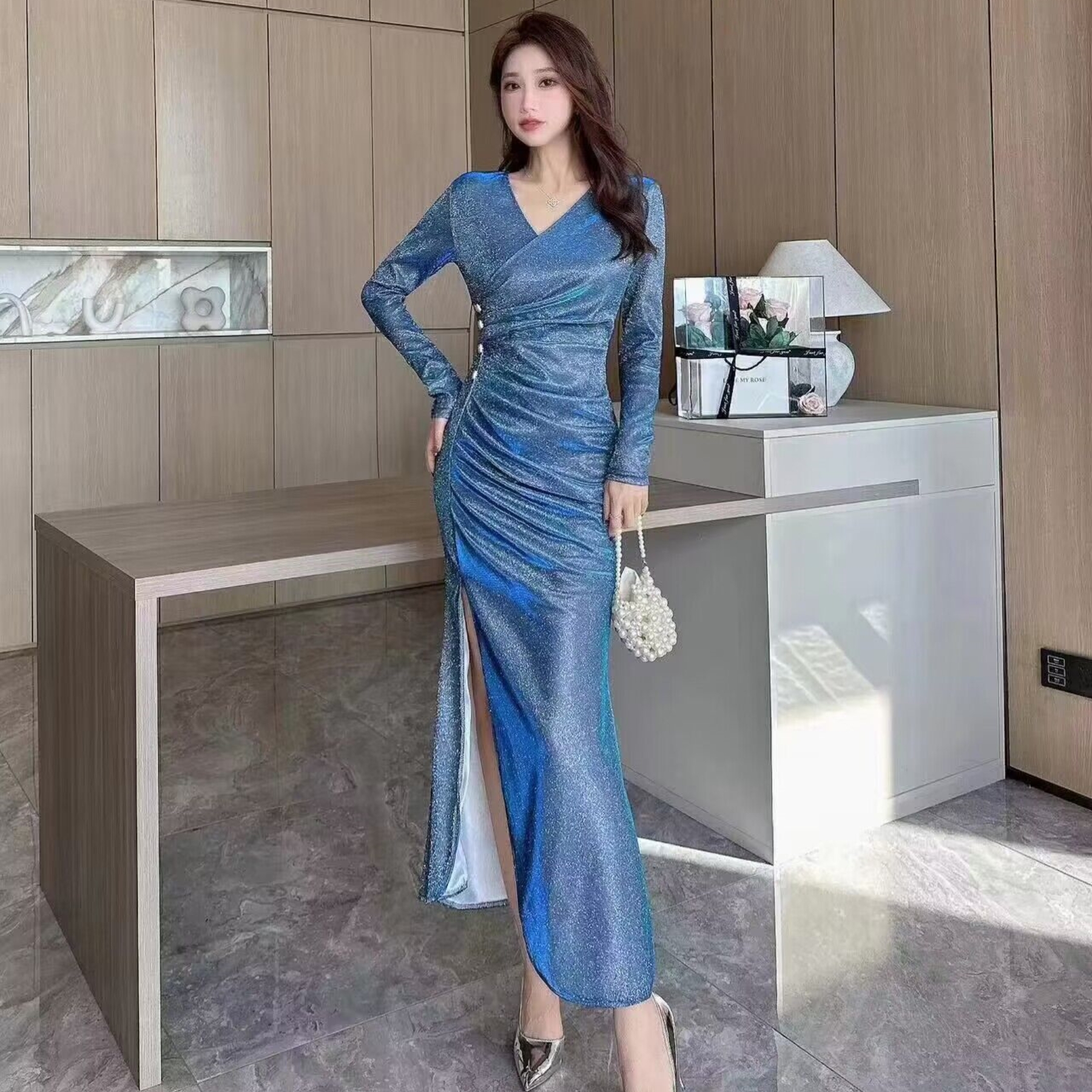 Actual shot of the new European and American trendy V-neck long-sleeved slim hip-hugging slit ruffled long dress