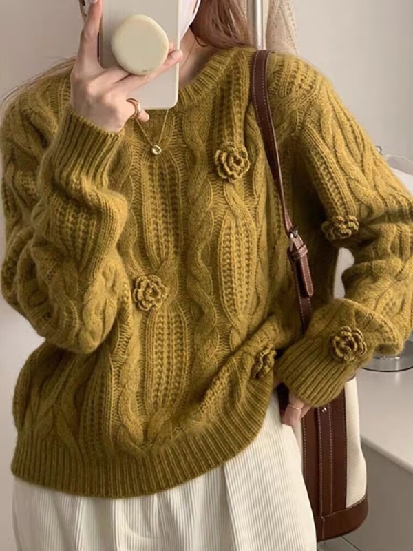 重工歐貨別致高級感超好看的立體刺繡玫瑰鈎花浣熊絨毛衣女冬
