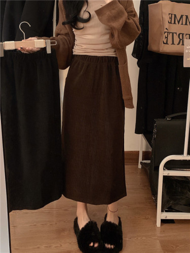 Actual shot of 2023 autumn and winter new design slit, slimming, high waist, velvet and thickened mid-length A-line skirt