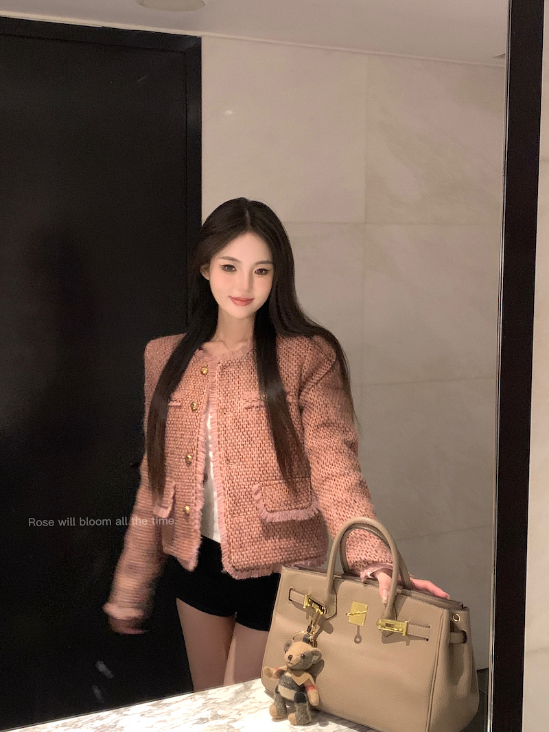 Actual shot of Korean style slimming and thickened down warm small fragrance style short fringed long-sleeved cardigan jacket