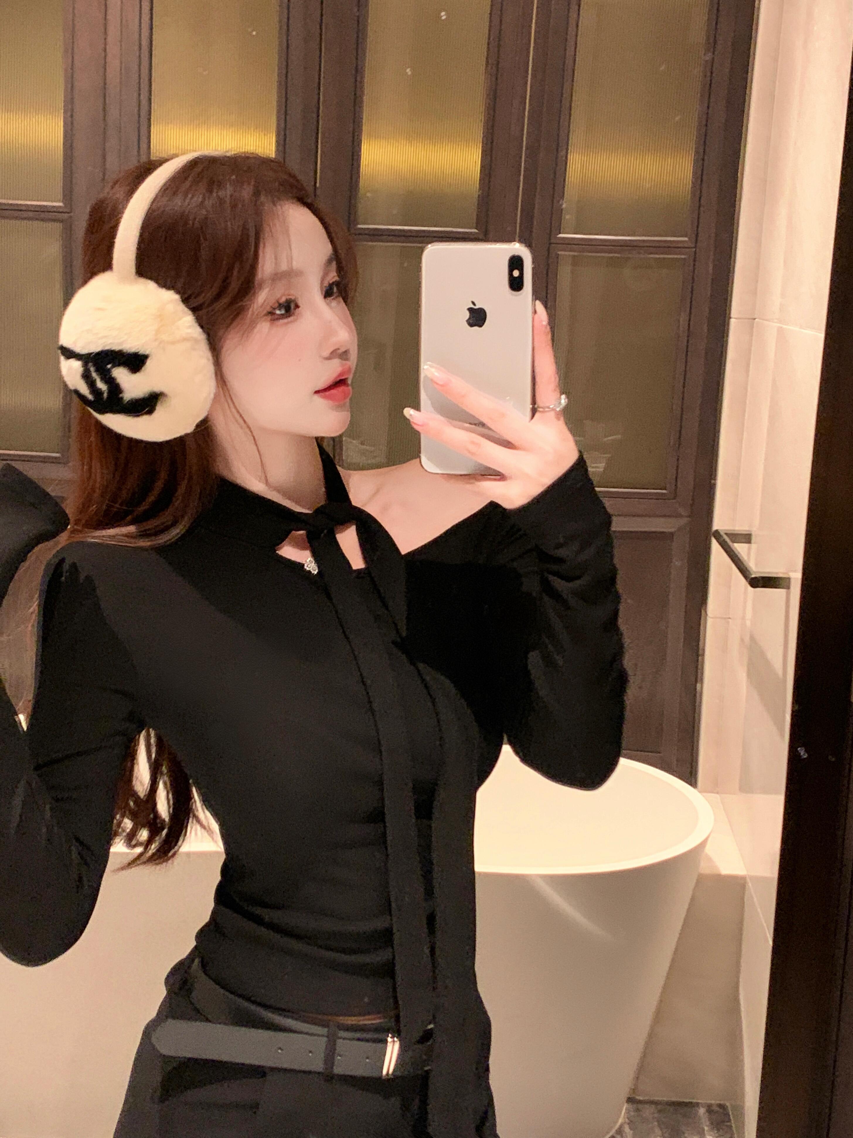 Actual shot of the new autumn and winter pure lust style sexy off-shoulder slim fit inner long-sleeved brushed solid color bottoming top