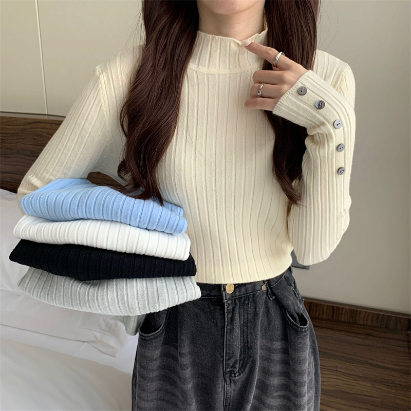 Actual shot of autumn and winter half-high collar slim long-sleeved knitted bottoming shirt