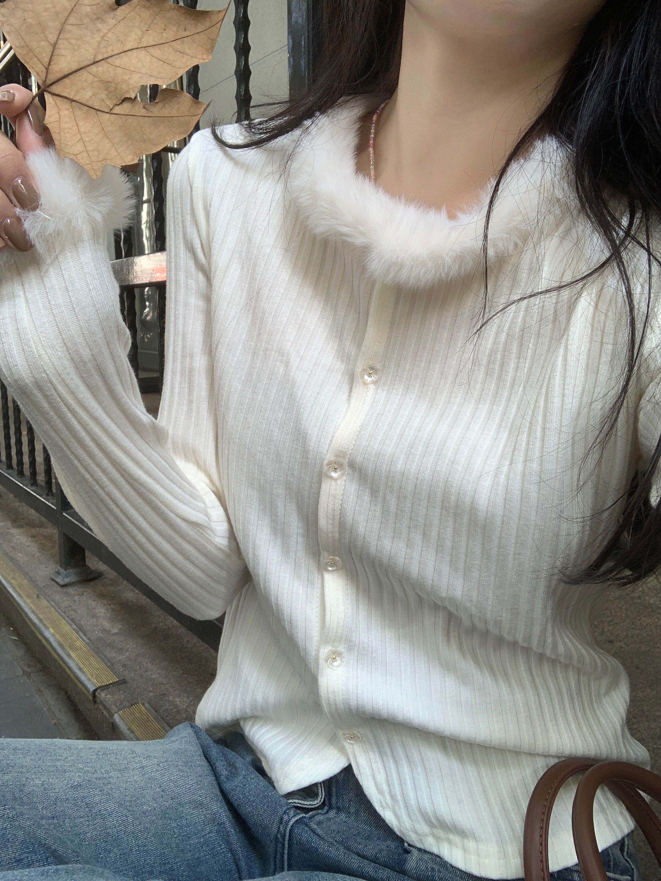 Actual shot of winter gentle furry splicing long-sleeved slimming knitted sweater bottoming top