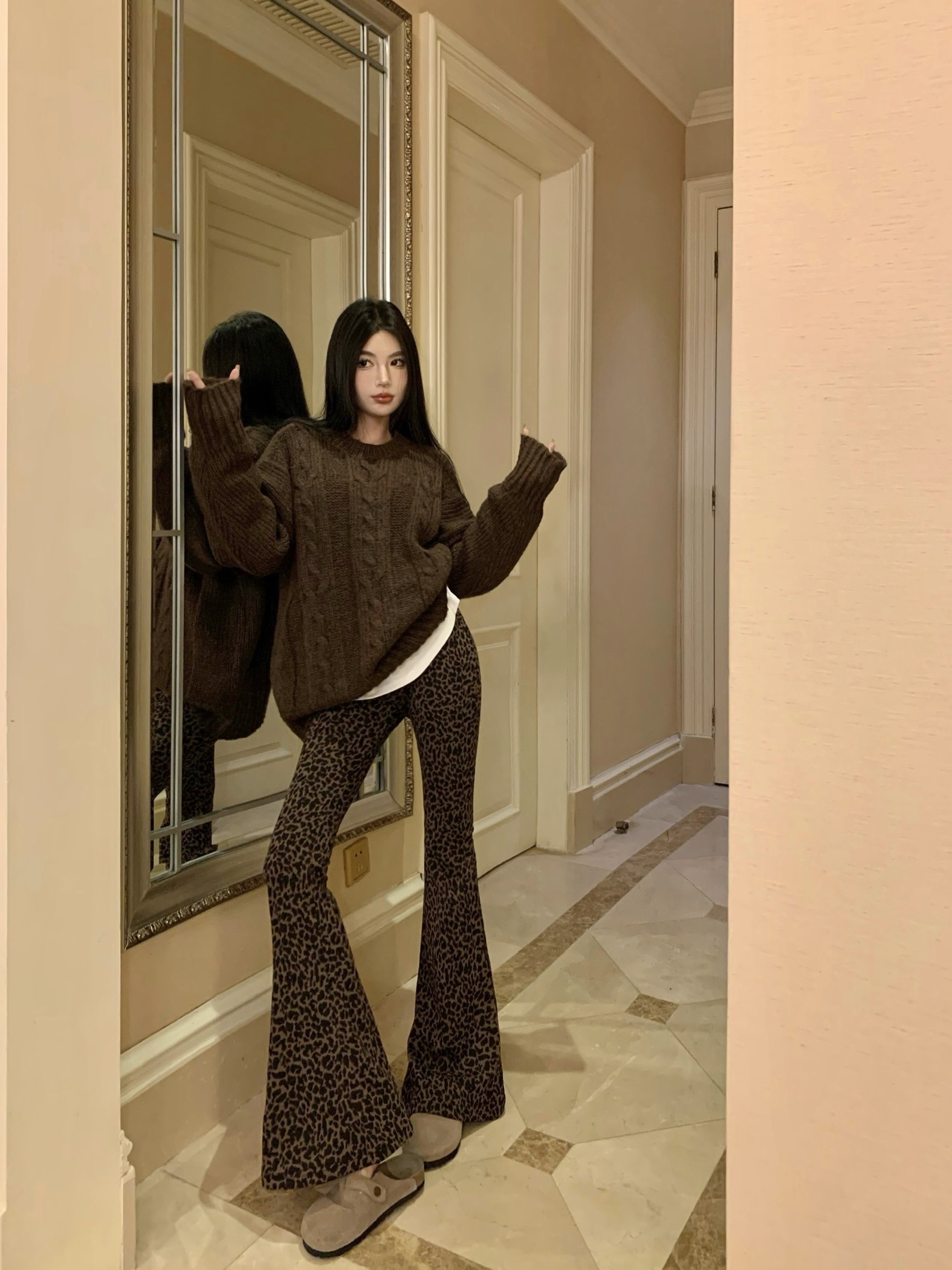 Actual shot of loose, lazy, thick sweater top, high-waisted, slim-fitting, micro-flared pants