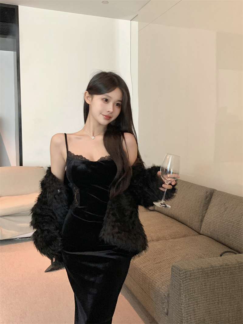 實拍 法式復古方領黑色蕾絲花邊吊帶絲絨連衣裙