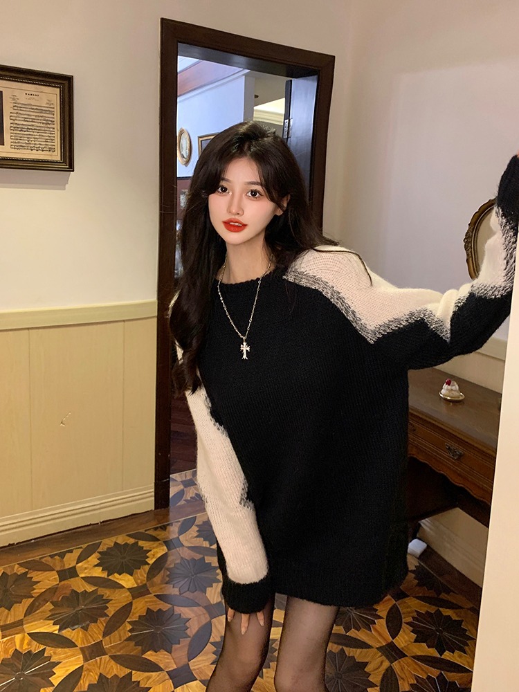 Women's sweater missing lower body, contrasting color, spring and autumn lazy style, mid-length loose coat, retro knitted power style outfit