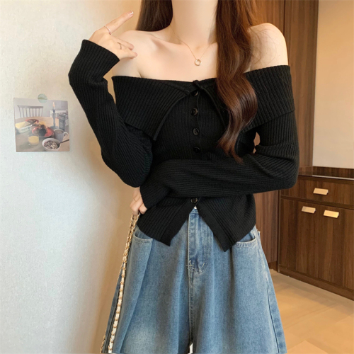 Actual shot of the new version of high-quality Korean style one-shoulder sweater