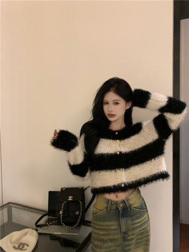 Actual shot of Korean color-blocked striped bright silk knitted cardigan for women in autumn and winter loose slimming round neck sweater