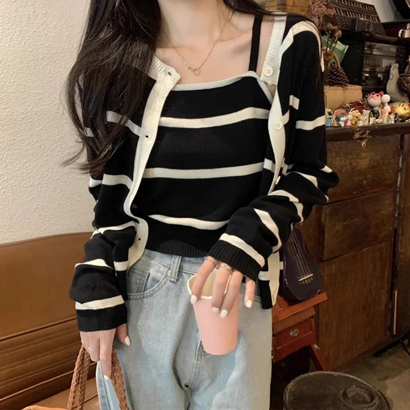 韓系溫柔風長袖條紋針織開衫套裝女春秋洋氣高級感吊帶背心兩件套