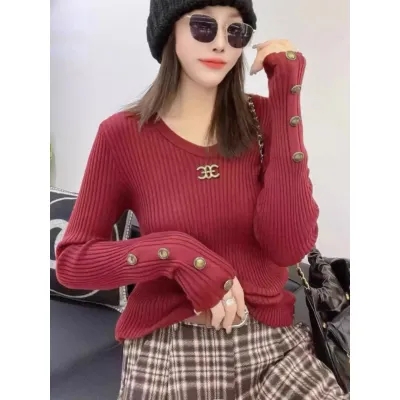 修身打底衫女秋冬2023年新款韓版圓領胸標紐扣歐貨百搭高彈針織衫