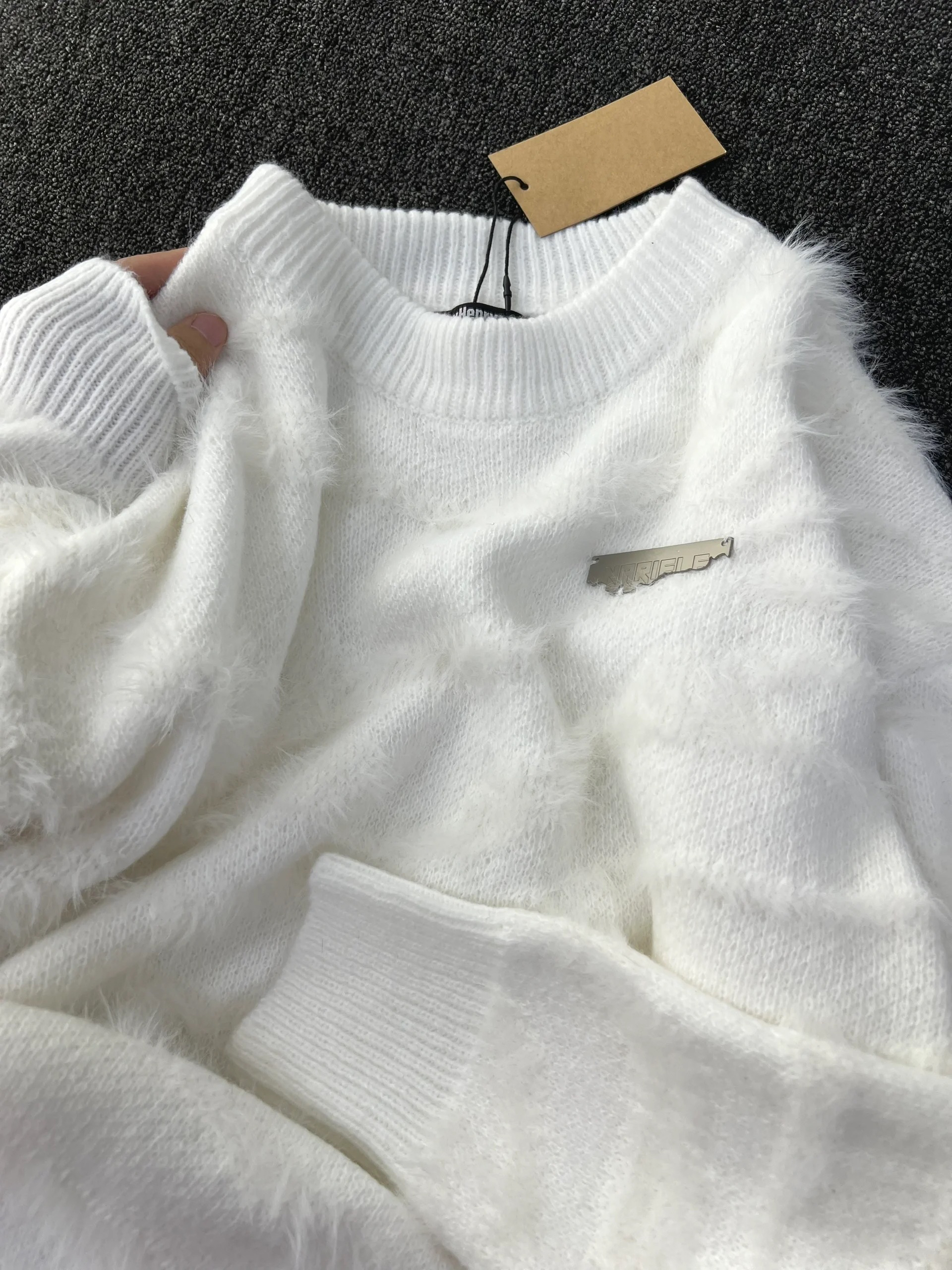 妒紗軟糯溫柔風毛茸茸套頭毛衣女秋冬寬鬆不規則紋理仿貂絨針織衫