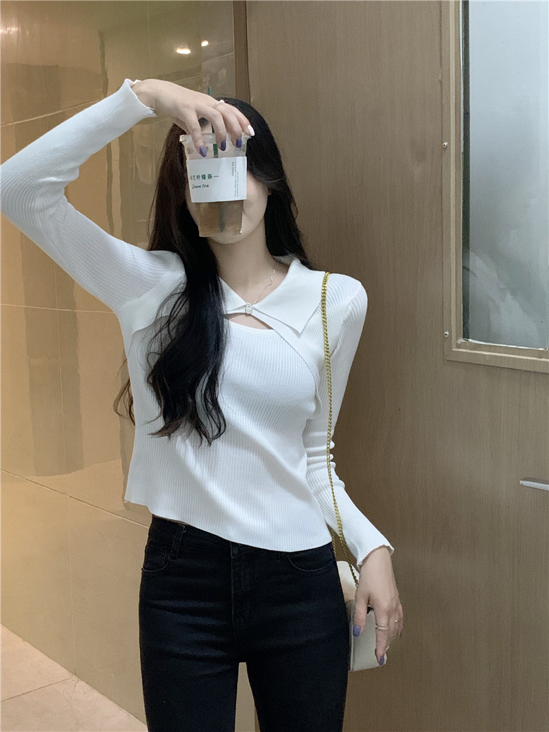 Real shot of small sexy hollow lapel fake two-piece long-sleeved knitted bottoming shirt T-shirt top for women with sense of design
