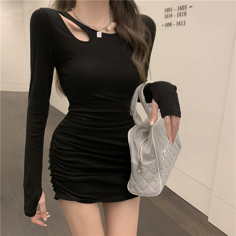Sexy hollow black long-sleeved dress for women spring and autumn 2024 new hot girl tight pleated bottoming hip skirt