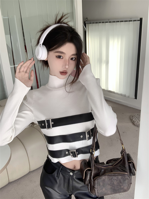 Actual photos of new autumn and winter styles, unique design, small turtleneck knitted bottoming shirt, short white inner sweater