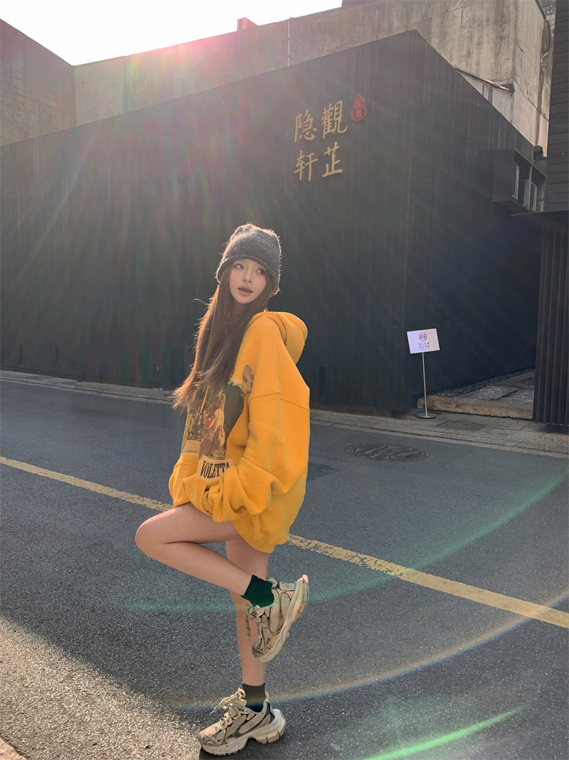 Real shot loose printed American hooded sweatshirt women's long-sleeved velvet casual top