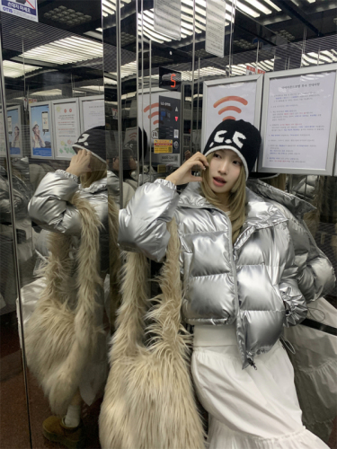 Actual shot ~ Korean niche blogger’s same shiny stand-collar warm down jacket, short cotton jacket