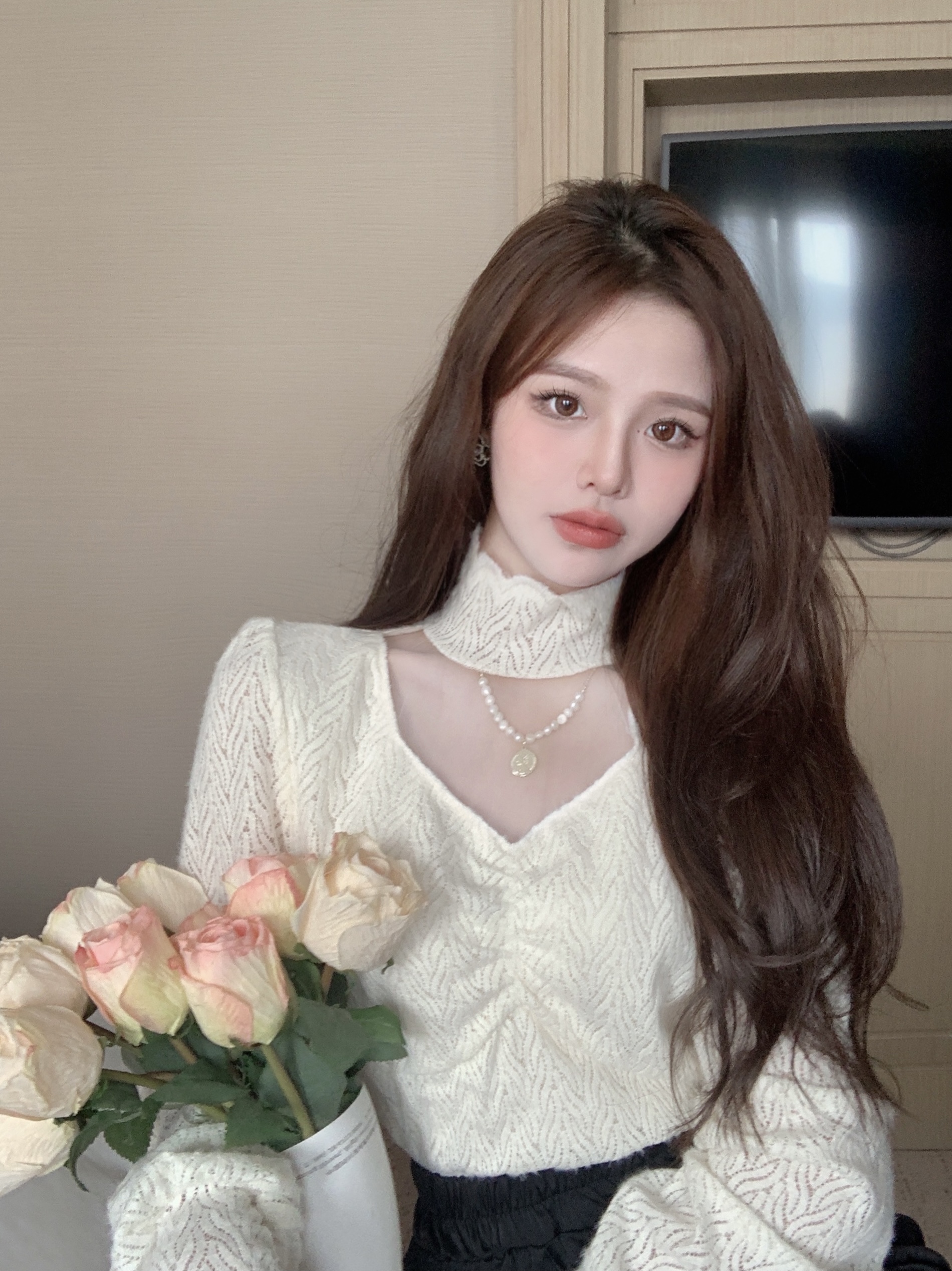 實拍 純欲洋氣掛脖v領蕾絲打底衫女內搭設計感小眾泡泡袖上衣