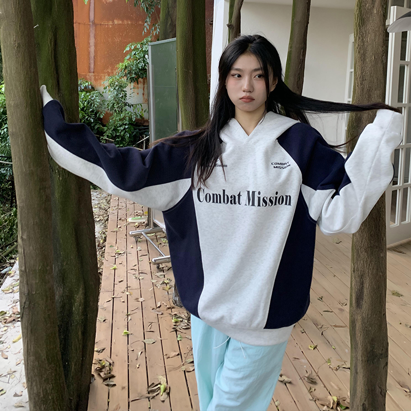 首發純棉面複合超柔加絨加厚復古字母印花插肩袖拼接連帽衛衣女