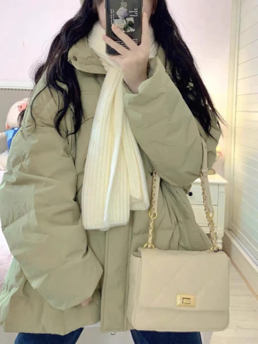 Light green down cotton-padded jacket for women in winter  new loose lazy style thickened warm bread coat cotton-padded jacket