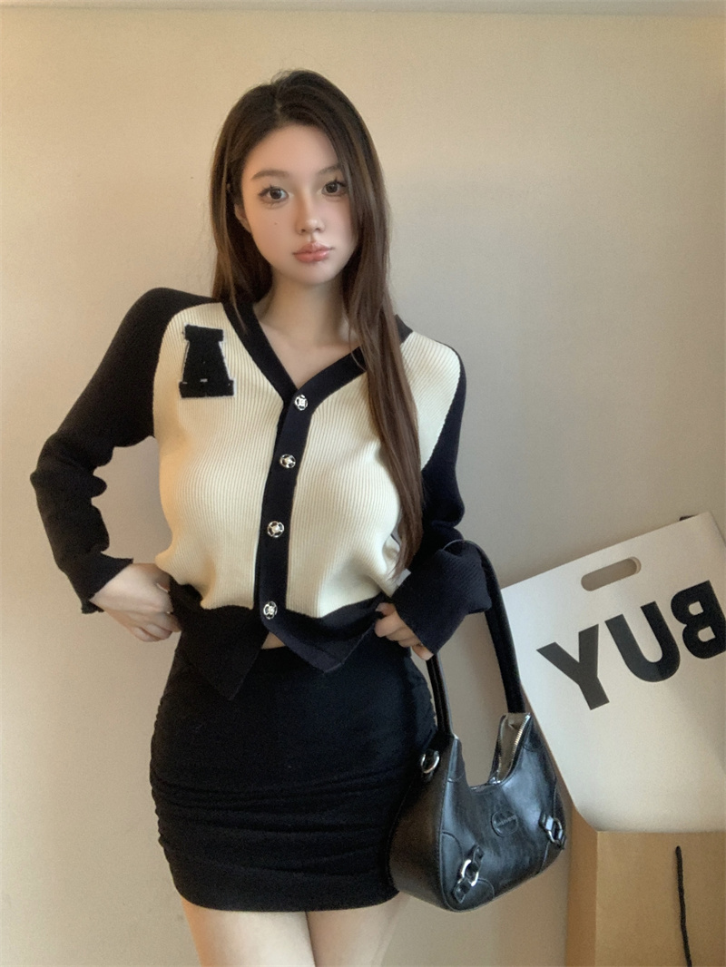 實拍  秋冬新款設計感復古美式拼色時尚V領針織衫女