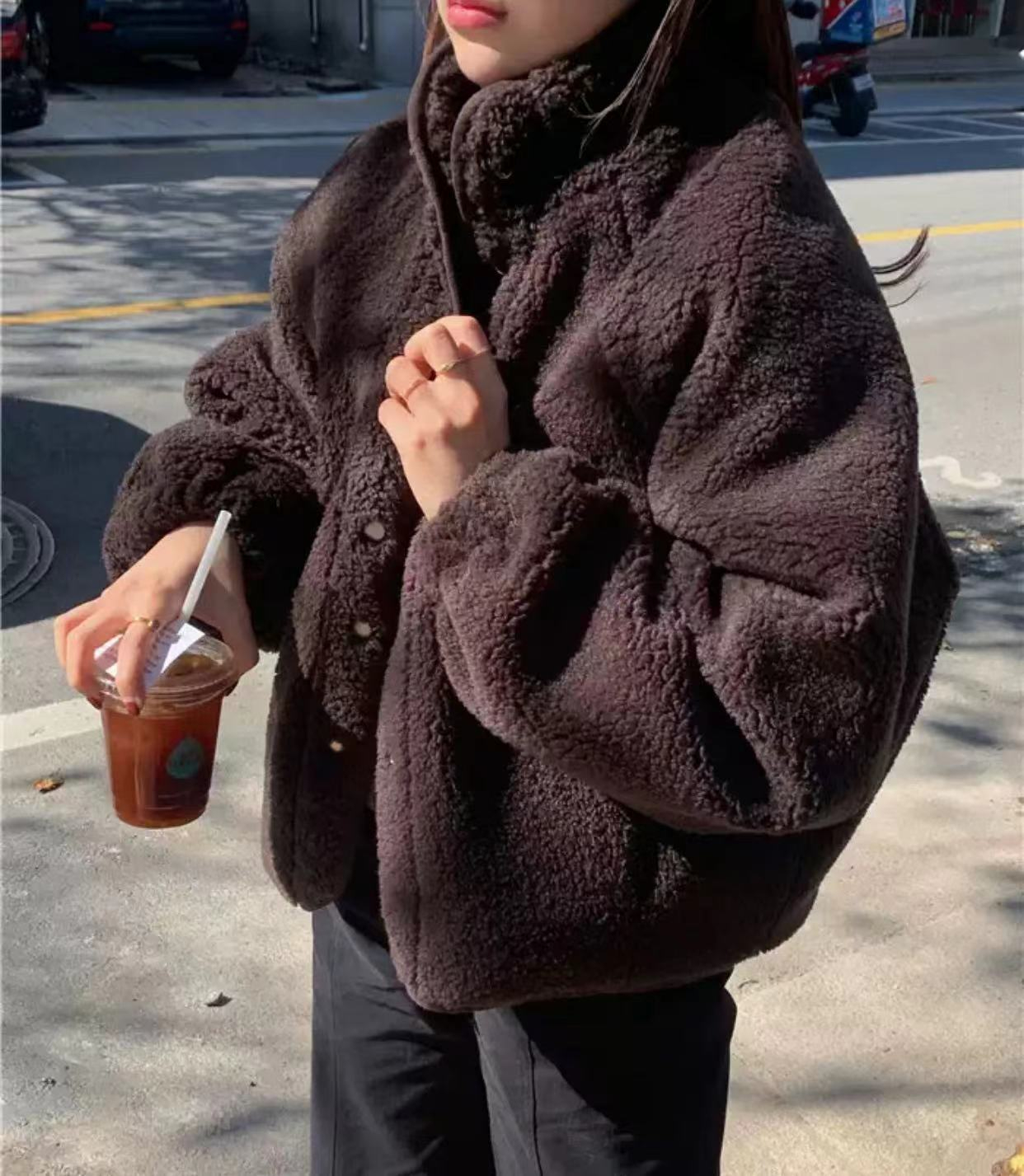 Imitation lamb wool small fragrance style long-sleeved coat for women autumn Korean version 2023 new loose fashionable warm cardigan
